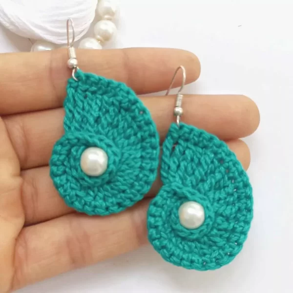 Sea shell handmade crochet earring 1